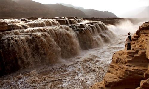 黄河谣作者:段骏朗诵:春光