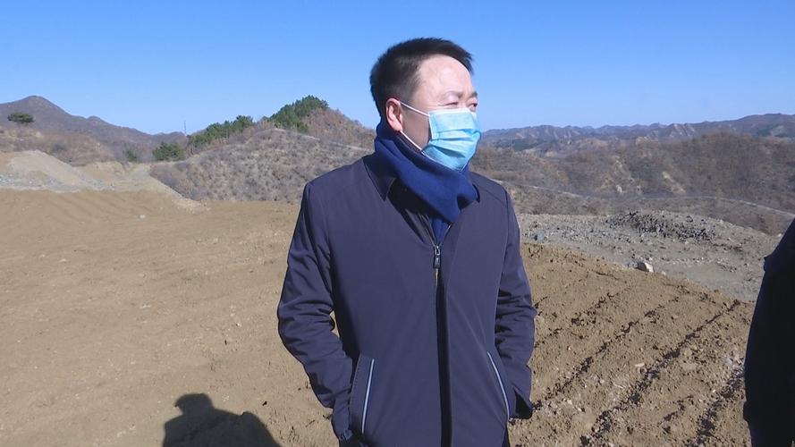 高春林一行先后到苇子沟,东川乡部分矿山企业进行督导