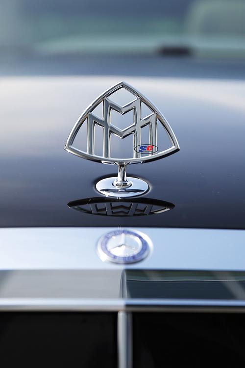 当前热销奔驰迈巴赫车标中网标立标迈巴赫改装原厂全新正品