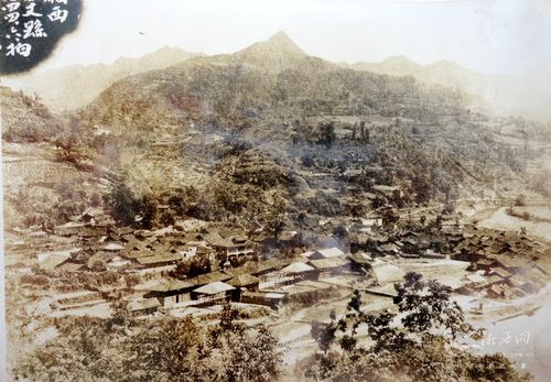 首页 图库频道 湘西老照片 > 3张图看古丈72年变迁