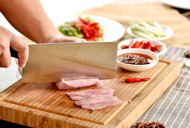 315曝光养羊偷偷使用「瘦肉精」,什么样的羊肉可以放心吃?