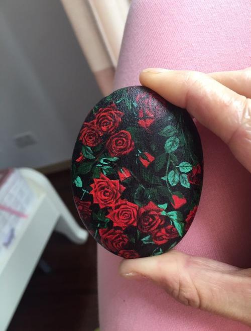 com 手绘石头 之 清凉西瓜【咔叮是只猫】 duitang.