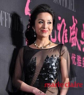 汤灿翡翠上身招摇出街 豪门贵妇望尘莫及