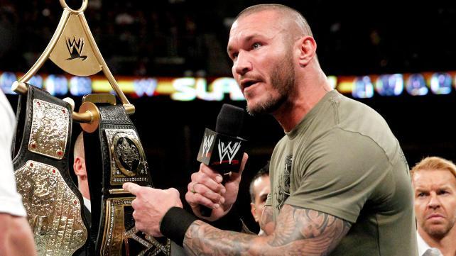 冠军腰带正式挂在空中《raw 2013.12.10》(12)