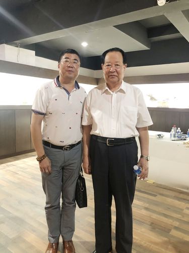 中国人民武装警察部队原副司令员王福中中将与上海葛苑文化传媒有限