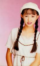 童年时期的卓依婷