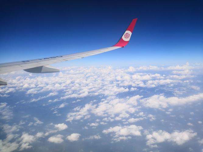 9000米高空云从风