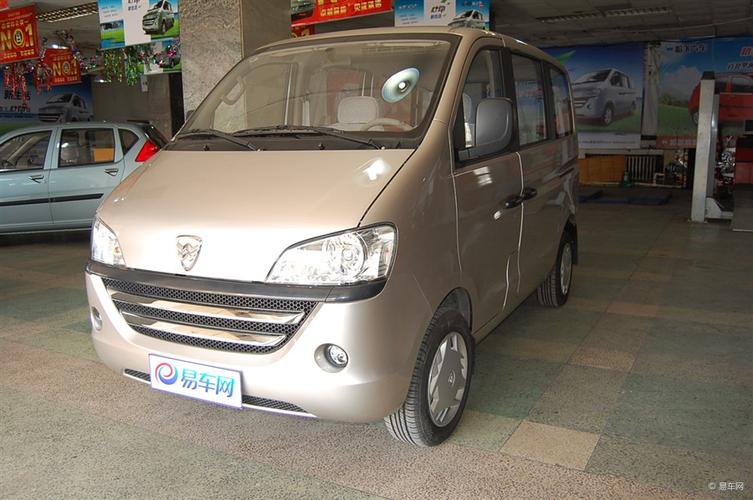 哈飞路尊小霸王