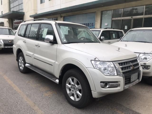 20款三菱帕杰罗v93 现车优惠2万 可分期