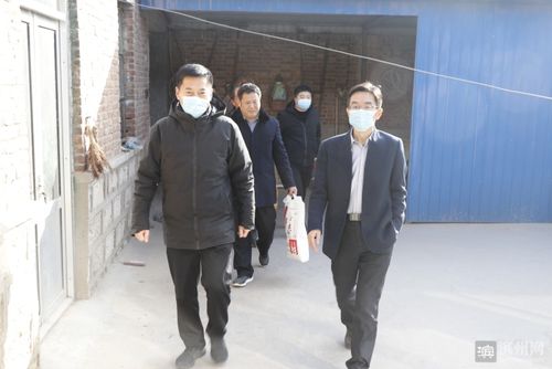 阳信县委一行到商店镇走访慰问老党员和生活困难党员