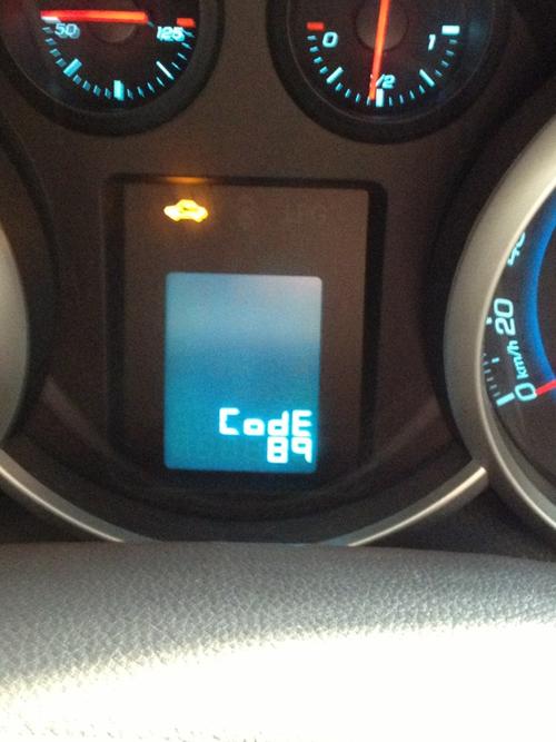 今天科鲁兹出问题了 尽快维修车辆灯亮了 请问这是什么代码