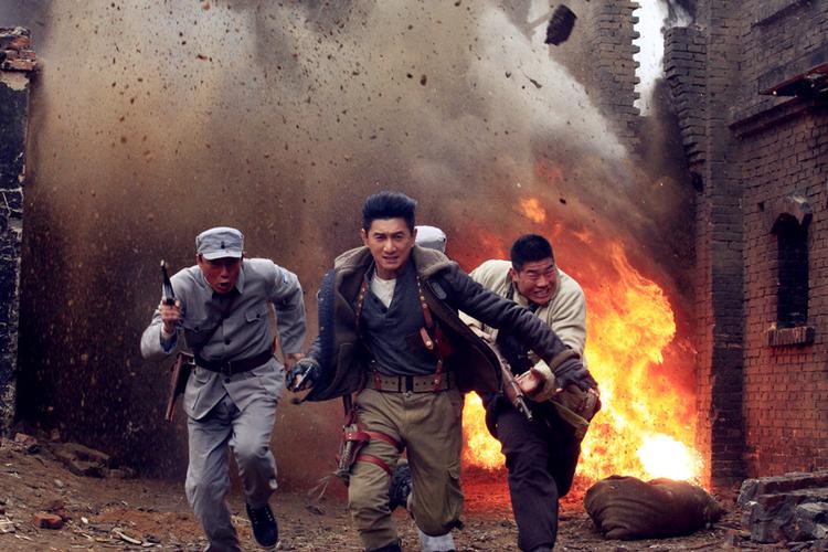 吴奇隆《向着炮火前进》