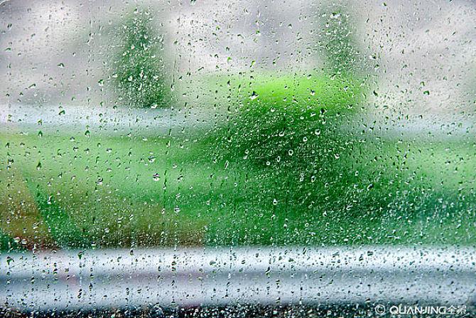 重庆至长沙g66高速公路雨中即景