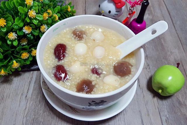 百合红枣桂圆粥
