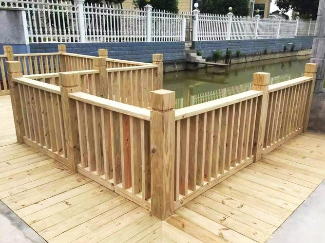 西安防腐木栏杆报价