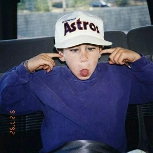 有什么偏欧美的扣扣微信头像吗?广大网友推荐一下呗?