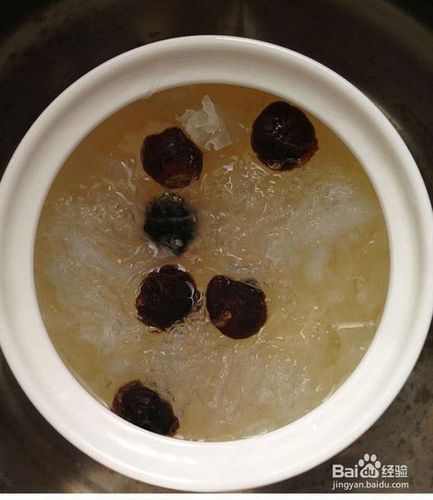 银耳桂圆红糖燕窝