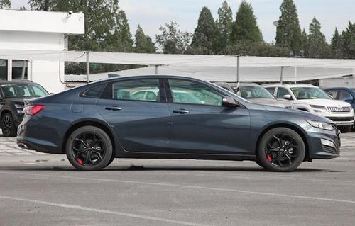 0t车型标配redline外观套件,内饰造型也保持不变.