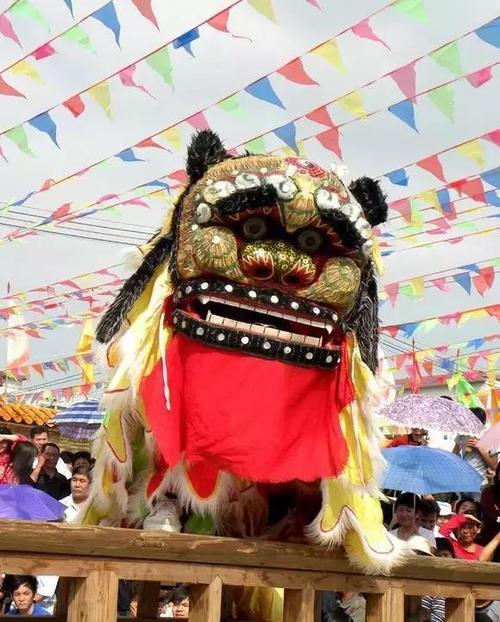 汕尾人麒麟虎狮醒狮看得多你有看过五福狮吗