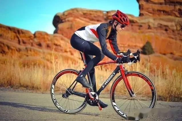 骑车有讲究 自行车骑行姿势指南!