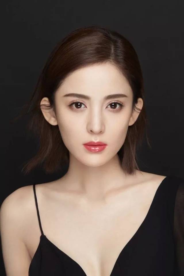 古力娜扎晒最新写真,网友:美到不能呼吸