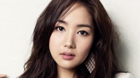 地区:韩国 身高:164 cm 体重:41 kg 生日:1986-03-04 星座:双鱼座