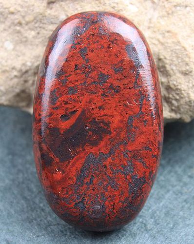 奇石原石鸡血石 红碧玉 桂林鸡血石 桂林鸡血玉 原石 鸽血红