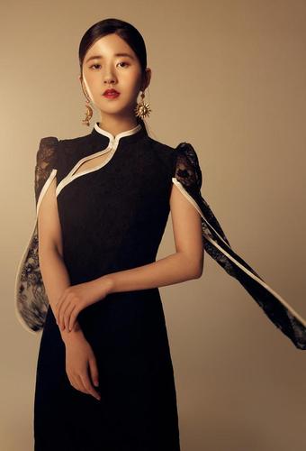 赵露思"仙女下凡",穿透视长裙凹出s型曲线,网友:被美到了