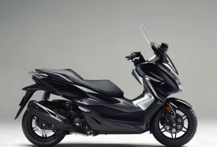 本田日本本土发布新款佛沙250踏板,跟佛沙350实质是一款车