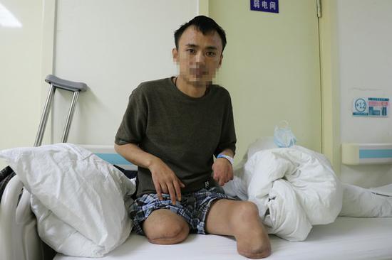 开封男子双腿截肢孤身求医保洁阿姨化身全职母亲暖心照料