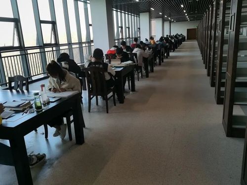 河南理工大学南校区第二图书馆!