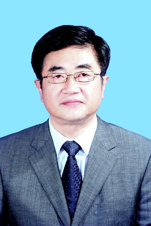 贵州选出新一届省委领导班子 陈敏尔当选省委书记