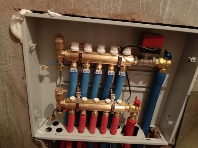 地暖分水器安装要注意,否则漏水很烦恼!