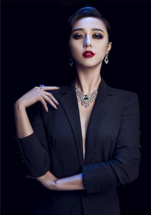范冰冰章子怡angelababy 圣诞季众女星秀红唇妆