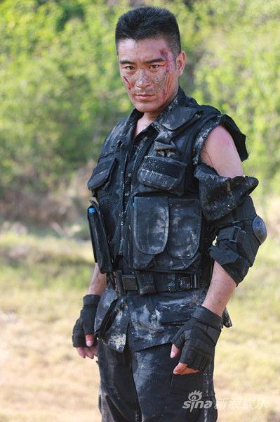 《火蓝刀锋》开播 樊昊仑演绎海军版士兵突击
