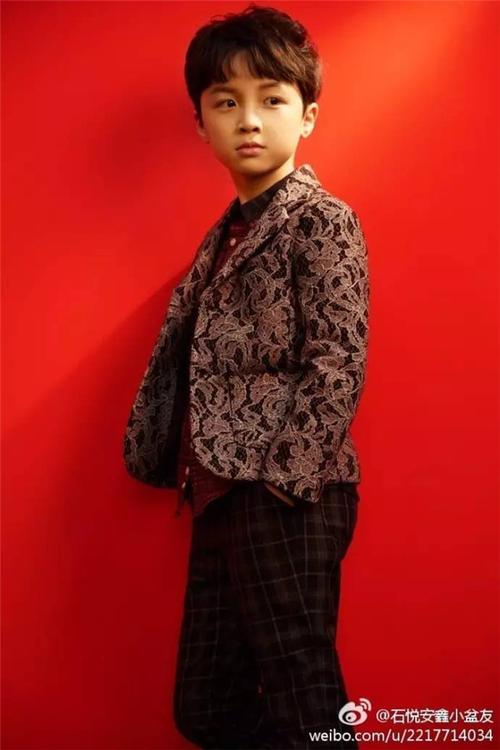 还是广告,从不漏表演的痕迹"石悦安鑫作为一个小童星,真真付出了很多