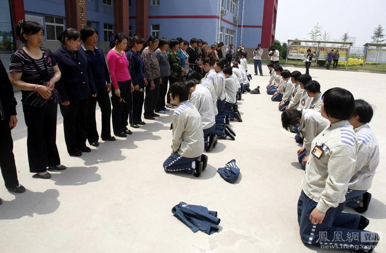 七律(献给普天下伟大的母亲)写在母亲节