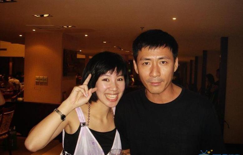 原创2005年,张子健在李婷患癌时离婚,他到底是不是"陈世美"?