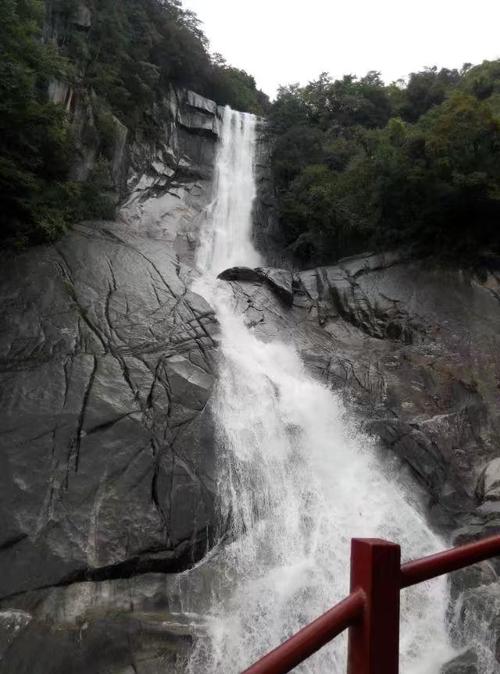 仙苑圣境一一游汉中勉县云雾山