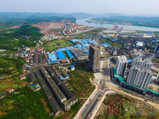航拍南充之高都路南延线 跨湖穿山太壮阔