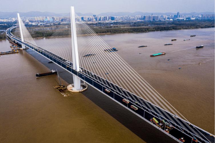 今天,南京五桥,浦仪公路西段跨江大桥建成通车