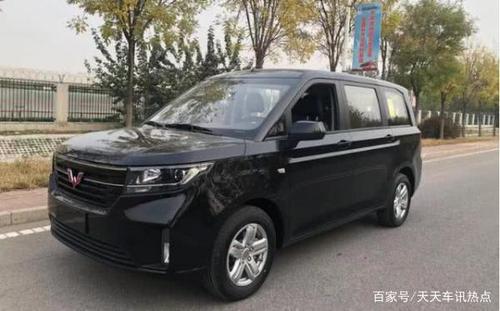 全新五菱宏光"黑骑士"登场,仅售6万配置足,大7座设计