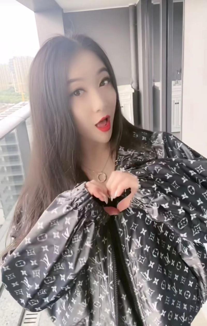 原创仙家主播称小仙女抛弃仙洋也正常;张开凤直言她天生就是守寡的命