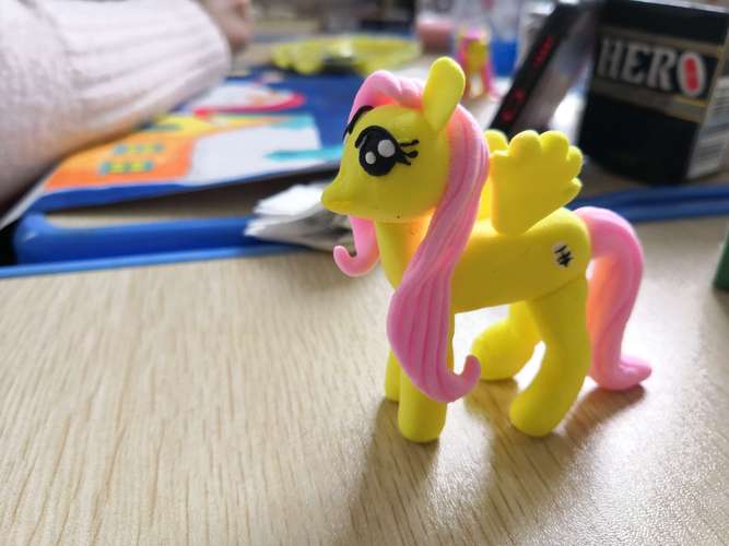 17幼教八班彩泥作品《小马宝莉》