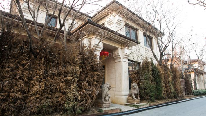 龙湖颐和原著 下沉式复式 南北通透 业主自住_北京房