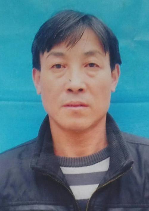 年生,河北师大美术系教育专业,现为美术教师,河北省雄安新区雄县人