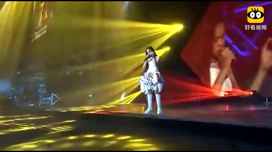 汤晶锦因爱唱的一首《亲爱的小孩》,一开口就唱哭全场观众!