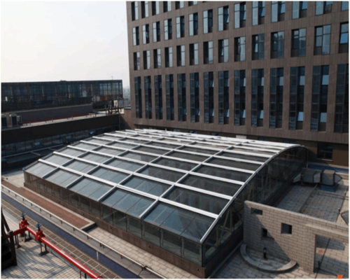 大型中庭玻璃采光顶遮阳室内遮阳电动天棚帘应用效果图.