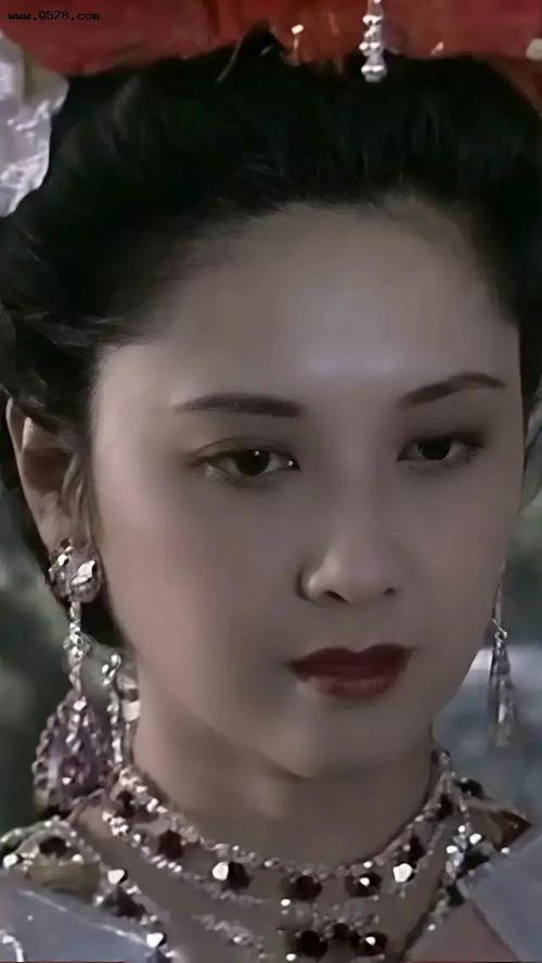 最美女儿国王朱琳美照