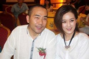 音乐作品 《杨光的快乐生活》主题曲,《一个人的日子》,《老婆老婆》